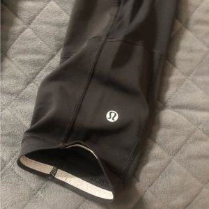 ✨Lululemon Black Capris ✨
